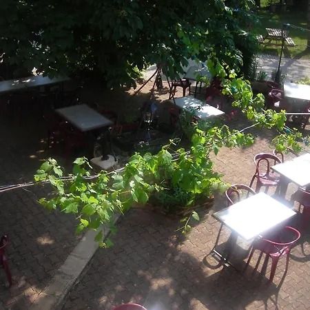 Chastrusse Hotel